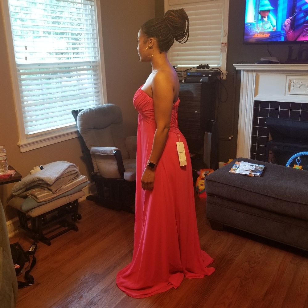 Dress - Picture 2 of 4